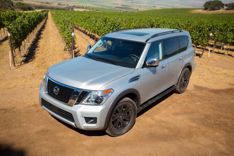  Nissan Armada 2016 года  (фото 7 из 40)